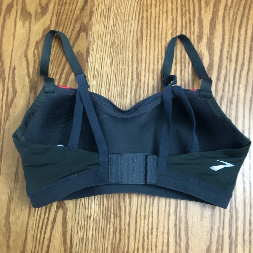 Brooks Fineform Moving Comfort Collection Sports Bra Sz XS Red & Grey